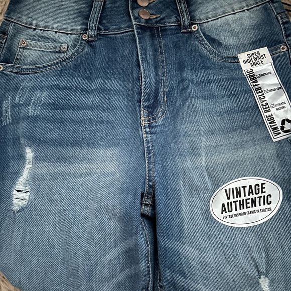 [9] Host Pick 🤍 NWT High Waist Jeans - Picture 2 of 5